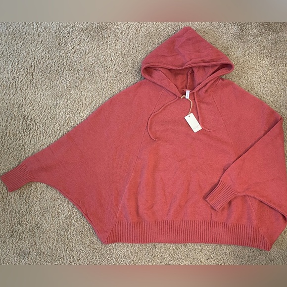 NWT Wishlist Warm Reddish Pink Embroidered Knitted Hoodie - Picture 1 of 4